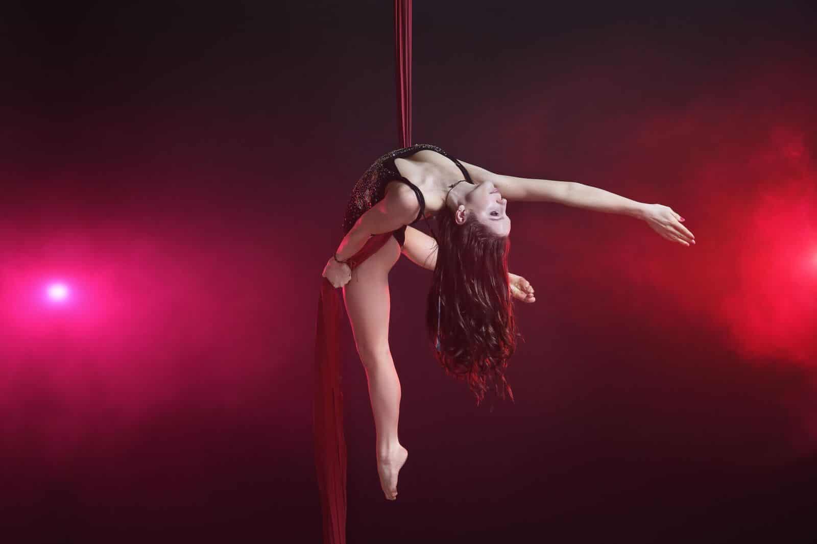 pole dancing classes melbourne, pole fitness, group fitness classes, aerial classes, aerial silk classes, aerial silks, aerial fitness