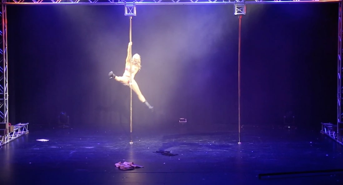 video image of performance at Shine Pole competition in Ringwood at Karralyka theatre, pole fitness, pole dancing